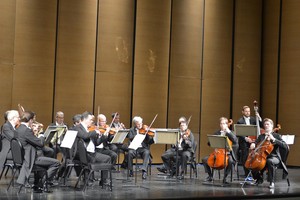 أوركسترا الحجرة فيينا وبرلين في مسرح البحرين الوطني