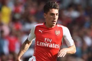 بليرين يدعم اللاعبين الشبان في أرسنال لتعويض غياب المصابين
