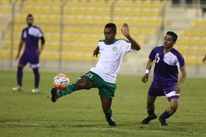 شاهد الصور: البحرين يحافظ على صدارة دوري 'الظل' بتجاوزه الاتحاد