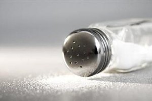 لتقليل الوفاة... أميركا تحذر من الملح في قوائم المطاعم