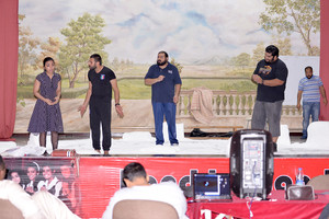 فرقة 'نادي قلالي' تستعد لتقديم مسرحية 'ألحان الجليد'