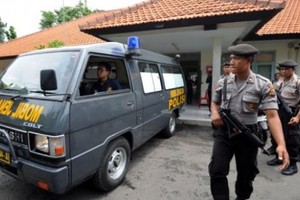 مقتل 11 شخصا في حادث سير في إندونيسيا