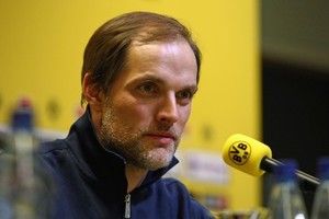 مشكلات صحية تبعد ثلاثة لاعبين عن صفوف دورتموند