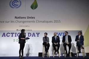 مؤتمر المناخ في باريس يدخل مرحلة حاسمة بعد تسليم مشروع الاتفاق