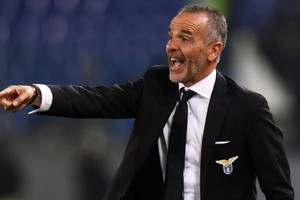 مدرب لاتسيو يرفض الاستقالة بعد الهزيمة أمام يوفنتوس