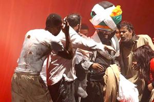 فنانون: تنازلت الثقافة العربية عن خطابها العالي فضَعُفَ المسرح