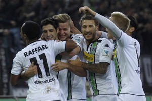 بايرن ميونيخ أحدث ضحايا مونشنجلادباخ ومدربه شوبرت