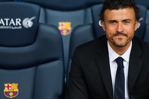 لويس إنريكي يشعر بالرضا رغم تعادل برشلونة في فالنسيا