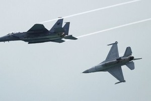 غارة جوية اسرائيلية على قطاع غزة ردا على اطلاق نار