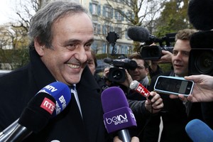 بلاتيني يقول 'لا أحب الظلم' لدى خروجه من محكمة التحكيم الرياضي