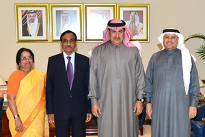 الدوسري يبحث مع القنصل الهندي أوضاع العمالة الهندية بالبلاد