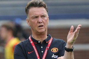 فان غال لا يستطيع الدفاع عن نفسه بعد سقوط مانشستر يونايتد