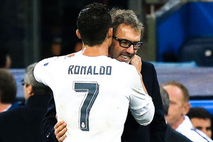 كريستيانو يكشف ما قاله لمدرب باريس جيرمان