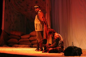 مسرحية حقائب  /  ضمن مسابقة خالد بن حمد للمسرح الشبابي بنادي مدينة عيسى