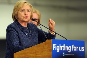 هيلاري كلينتون تشن هجوماً عنيفاً على ترامب....'داعش' المستفيد من تصريحاته