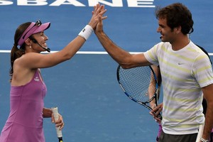 فيدرر متشوق للعب مع هينغيس في أولمبياد 'ريو 2016'