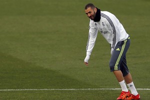 ديشان يشاطر لوغريت الرأي في موضوع بنزيمة