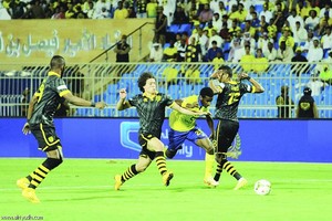 الدوري السعودي : الليلة... «كلاسيكو الأصفرين»