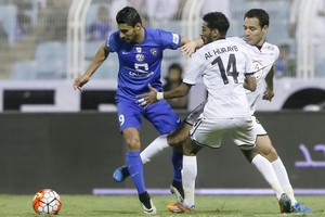 الهلال يستعيد توازنه في الدوري السعودي بعد الفوز على هجر