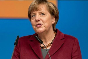 ميركل ترفض طلب واشنطن بتوسيع مساهمتها العسكرية ضد 'داعش'