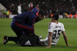 فان غال يؤكد إصابة لينجارد خلال لقاء بورنموث