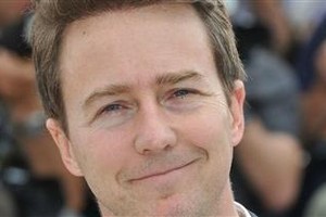 ممثل أميركي يجمع 425 ألف دولار من أجل لاجئ سوري