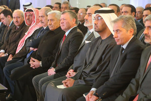 العاهل الأردني يفتتح أول محطة لطاقة الرياح في الشرق الأوسط