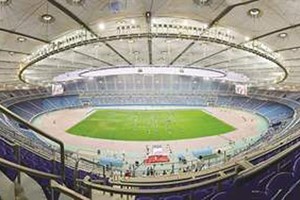 أمير الكويت يفتتح استاد جابر الليلة