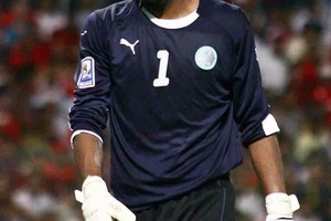 مدرب الهلال السعودي يطلب التعاقد مع وليد عبد الله