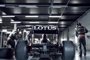 رينو تكمل صفقة شراء لوتوس