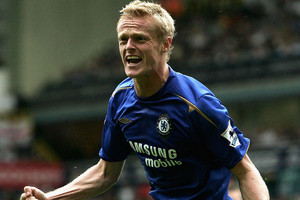 اعتزال داميان داف بعد 20 عاما في الملاعب