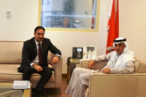 وزير الصناعة يشيد بمساهمة القطاع الخاص في نمو الاقتصاد الوطني