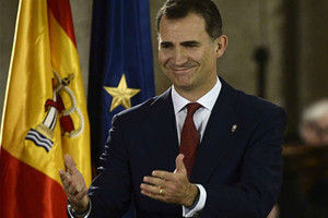 العاهل الاسباني يدعو الى الوحدة والحوار