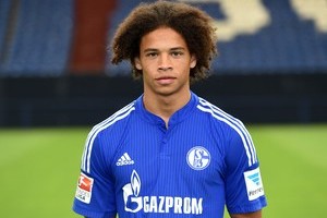 مستشار المهاجم الألماني سان ينفي رحيله عن شالكه