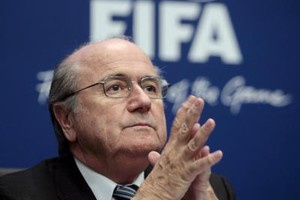 قصة بلاتر مع الفساد والملاحقات القضائية ليست وليدة اليوم