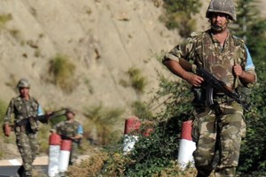 الجيش الجزائري يقتل 'ارهابيين' اثنين