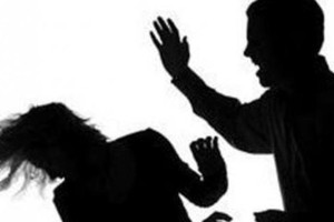 الكويت: زوج هدد زوجته بالنحر وطبيب «باقه» لص 4500 دينار وتذاكر