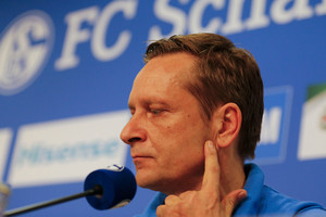 مدير شالكه يؤكد حرص الفريق على تدعيم صفوفه في فترة الانتقالات الشتوية