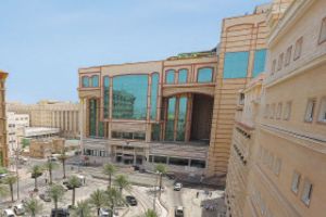 «سعد» يجري عمليات 'الجنف' من الخلف