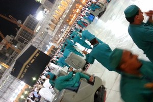 2200 عامل و4078 آلة لأعمال النظافة بالمسجد الحرام