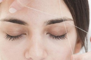 فوائد نزع شعر الحواجب بالخيط