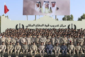 قوة الدفاع تخرج دورة للأفراد المستجدين