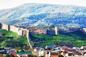 قتيل و11 جريحاً في إطلاق نار بموقع سياحي في داغستان في القوقاز الروسي