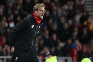 كلوب ينهي العام متساويا مع فان غال لكن أكثر سعادة