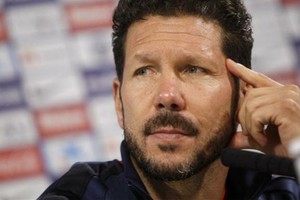 لاعبو يونايتد يفضلون سيميوني وليس مورينهو