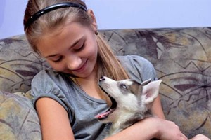 هدية الرئيس الروسي غيرت حياة طفلة قرغيزية