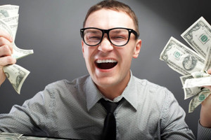 توقع زيادة براتبك قريباً إن كنت موظفاً في هذه الدول!