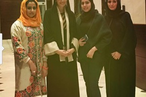 رئيس اللجنة النسائية بالاتحاد الخليجي للإعلام الرياضي تزور البحرين