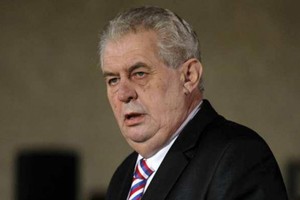 الرئيس التشيكي يحمل الاخوان المسلمين مسئولية تدفق المهاجرين إلى اوروبا