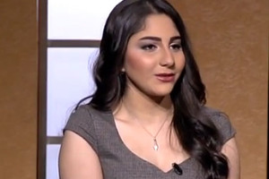 ياسمينا علواني تعتذر من الجمهور بسبب فستانها 'الفاضح'